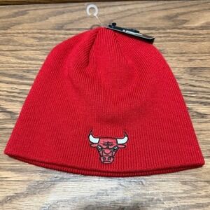 Chicago Bulls Youth Beanie Red Knit Hat NBA Embroidered Logo NEW WITH TAG